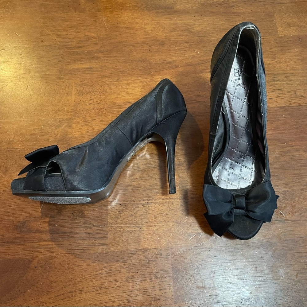 Bakers Bow High Heel